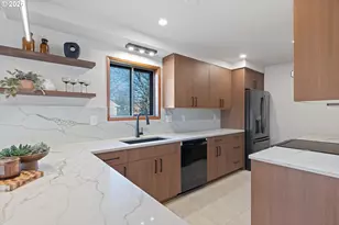 6516 N Knowles Ave, Portland, OR 97217 - Photo 9