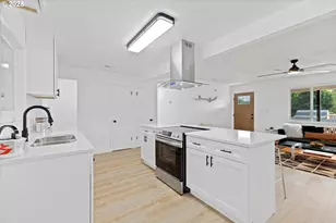 6114 NW Cherry St, Vancouver, WA 98663 - Photo 11