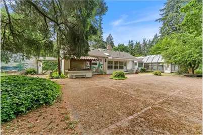 5335 SW Madrona St, Lake Oswego, OR 97035 - Photo 9