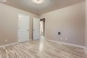 810 Yale Ave, Gladstone, OR 97027 - Photo 17