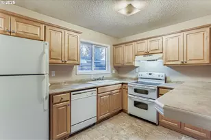 810 Yale Ave, Gladstone, OR 97027 - Photo 11