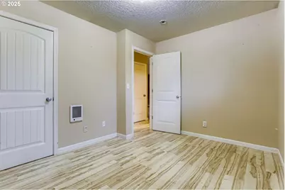 810 Yale Ave, Gladstone, OR 97027 - Photo 23