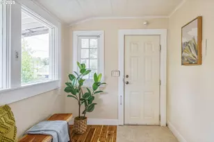 10227 N Macrum Ave, Portland, OR 97203 - Photo 21