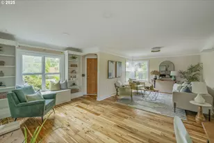 10227 N Macrum Ave, Portland, OR 97203 - Photo 3