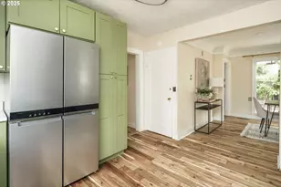 10227 N Macrum Ave, Portland, OR 97203 - Photo 9