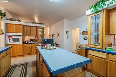 69664 McFarland Rd, North Bend, OR 97459 - Photo 19