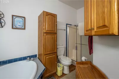 69664 McFarland Rd, North Bend, OR 97459 - Photo 25