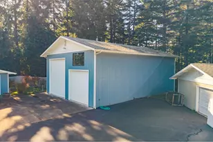 69664 McFarland Rd, North Bend, OR 97459 - Photo 3