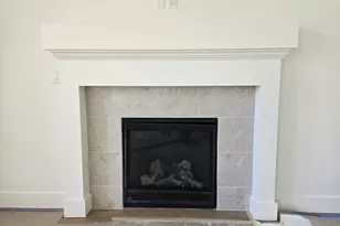 2017 SE 10th Pl, Canby, OR 97013 - Photo 9