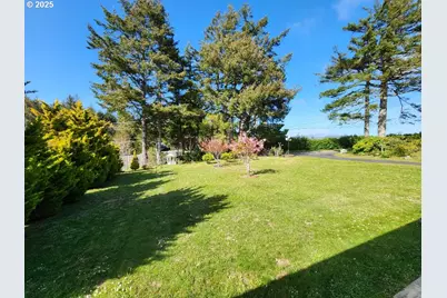 92920 Cape Blanco Rd, Sixes, OR 97476 - Photo 33