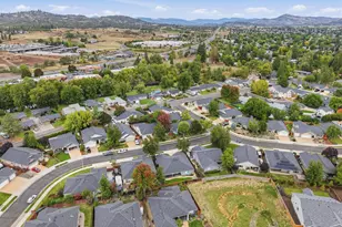 948 Black Wolf Ln, Eagle Point, OR 97524 - Photo 37