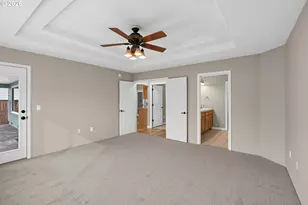 948 Black Wolf Ln, Eagle Point, OR 97524 - Photo 19