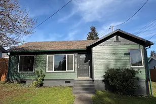 436 E 7th St, Coquille, OR 97423 - Photo 3