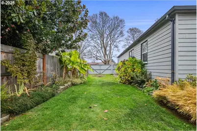 1725 24th St, Salem, OR 97301 - Photo 35