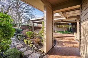 7585 SW Arbor Glen Ct, Wilsonville, OR 97070 - Photo 3