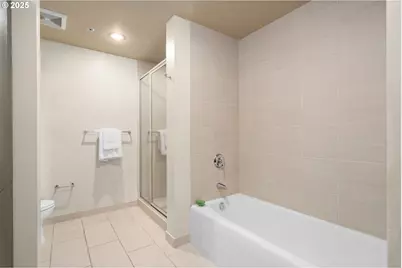 1900 S River Dr, Portland, OR 97201 - Photo 23