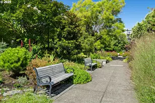 1900 S River Dr, Portland, OR 97201 - Photo 35