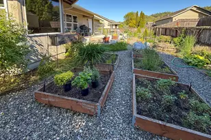 2409 SE Chinaberry Ave, Roseburg, OR 97470 - Photo 23