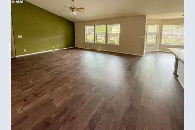 2409 SE Chinaberry Ave, Roseburg, OR 97470 - Photo 13