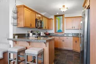 3360 SW Fairmount Blvd, Portland, OR 97239 - Photo 15