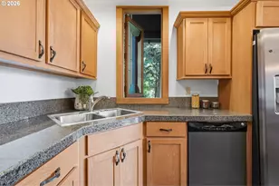 3360 SW Fairmount Blvd, Portland, OR 97239 - Photo 17