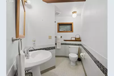 68080 E Maple St, Welches, OR 97067 - Photo 17