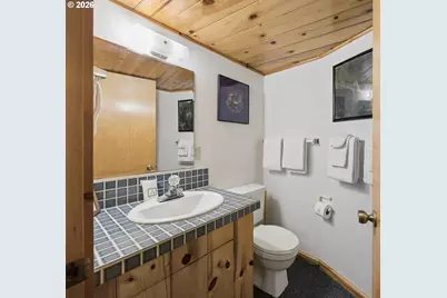 68080 E Maple St, Welches, OR 97067 - Photo 33