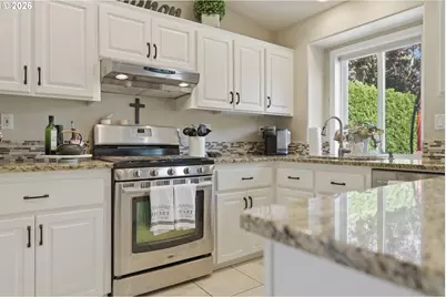 22073 NE Shaver Ct, Fairview, OR 97024 - Photo 11