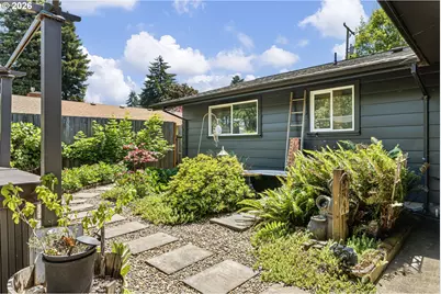 341 Hardy Ave, Eugene, OR 97404 - Photo 33