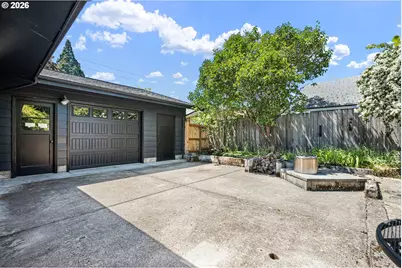 341 Hardy Ave, Eugene, OR 97404 - Photo 35