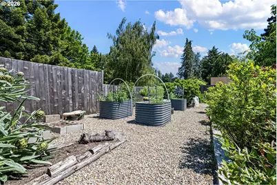341 Hardy Ave, Eugene, OR 97404 - Photo 43