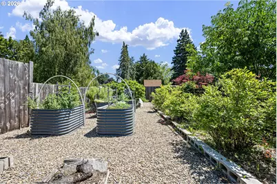 341 Hardy Ave, Eugene, OR 97404 - Photo 45