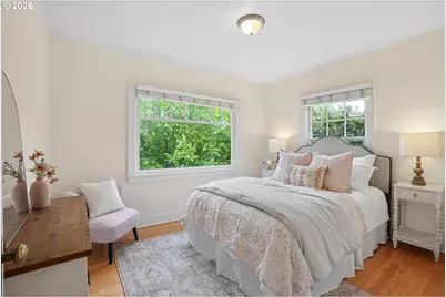 1235 SW Cheltenham St, Portland, OR 97239 - Photo 13