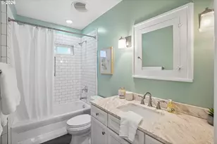 1235 SW Cheltenham St, Portland, OR 97239 - Photo 11