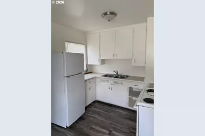 278 Colorado St, Longview, WA 98632 - Photo 3
