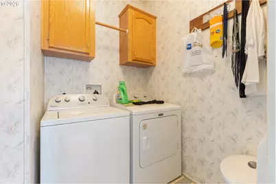 550 S State St #15, Sutherlin, OR 97479 - Photo 29