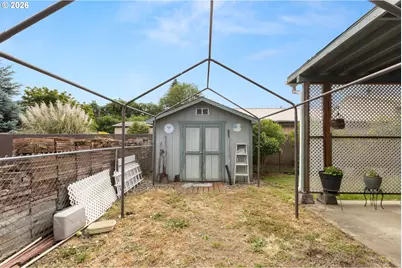 550 S State St #15, Sutherlin, OR 97479 - Photo 35