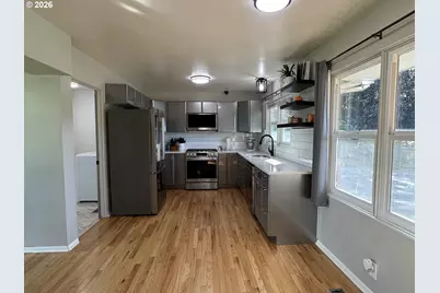 795 W Old Melrose Rd, Roseburg, OR 97471 - Photo 9