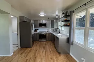 795 W Old Melrose Rd, Roseburg, OR 97471 - Photo 9