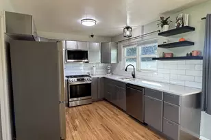 795 W Old Melrose Rd, Roseburg, OR 97471 - Photo 11