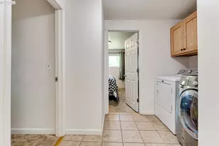 1141 W 24th Ave, Eugene, OR 97405 - Photo 7