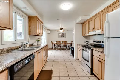 1141 W 24th Ave, Eugene, OR 97405 - Photo 7