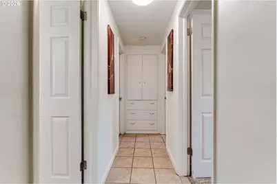 1141 W 24th Ave, Eugene, OR 97405 - Photo 13