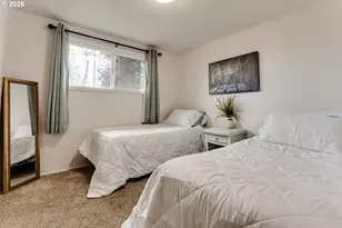 1141 W 24th Ave, Eugene, OR 97405 - Photo 21