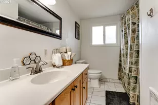 1141 W 24th Ave, Eugene, OR 97405 - Photo 15