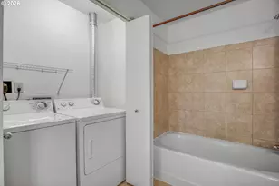 1620 NE Broadway St, Portland, OR 97232 - Photo 23