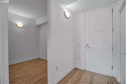 1620 NE Broadway St #432, Portland, OR 97232 - Photo 25