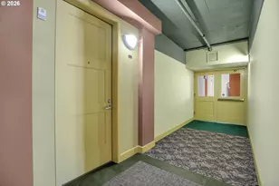 1620 NE Broadway St, Portland, OR 97232 - Photo 5