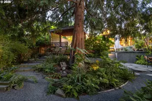 6221 SE Ash St, Portland, OR 97215 - Photo 39