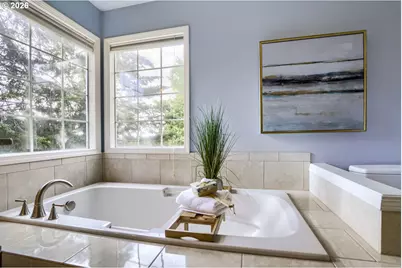 13876 Provincial Hill Dr, Lake Oswego, OR 97035 - Photo 17